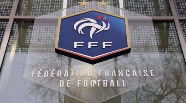 رمضان :غضب بعد قرار الاتحاد الفرنسي لكرة القدم عدم إيقاف المباريات من أجل الإفطار