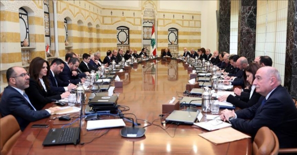 بيروت: مجلس الوزراء اللبناني يخفق في عقد اجتماع لاختيار حاكم جديد للمصرف المركزي
