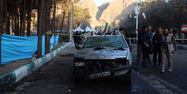 طهران: “داعش” يعلن مسؤوليته عن تفجيري إيران قرب ضريح قاسم سليماني