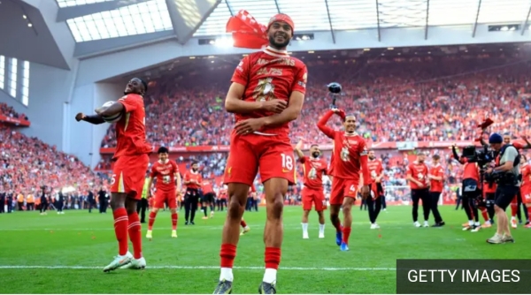 رياضة: ليفربول بطلاً للدوري الإنجليزي الممتاز، ومحمد صلاح يواصل كتابة التاريخ