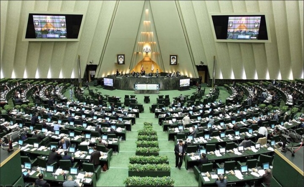 طهران: البرلمان الإيراني يوافق على مشروع قانون لتعليق التعاون مع الوكالة الدولية للطاقة الذرية