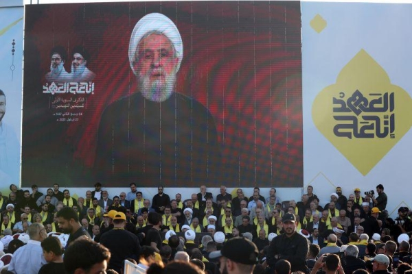 بيروت: حزب الله يرفض تسليم السلاح ويحذّر: “السفينة ستغرق بالجميع”