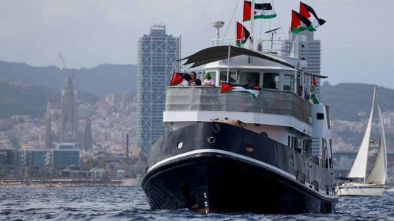 القدس: بعدما اعترضته إسرائيل.. “أسطول الصمود” يواصل رحلته إلى غزة
