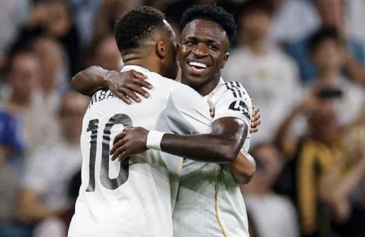 رياضة: ريال مدريد يهزم فياريال ويتصدر «الليغا»