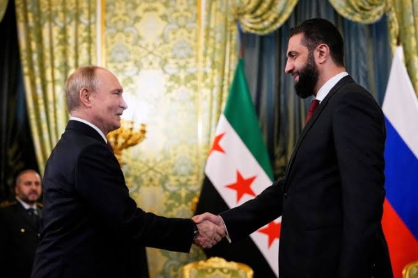 موسكو: الشرع يتعهد لبوتين باحترام الاتفاقات السابقة ومصادر تشير لاحتمال المطالبة بتسليم الأسد