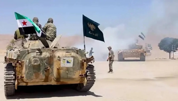 دمشق: الجيش السوري يتقدم شرق حلب وسط دعوات أمريكية لضبط النفس.. و”قسد” تنفي فقدان السيطرة