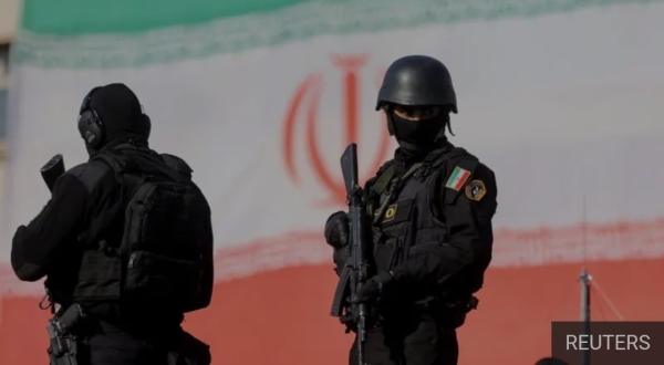 طهران: تضارب في عدد القتلى باحتجاجات إيران وتقديرات حقوقية بـ “مقتل أكثر من ألفي شخص”، وترامب يقول “المساعدة قادمة”