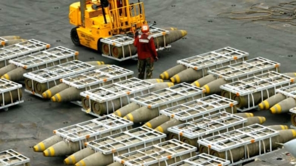 واشنطن: إدارة ترامب تتخطى الكونغرس وتبيع 12 ألف قنبلة لإسرائيل